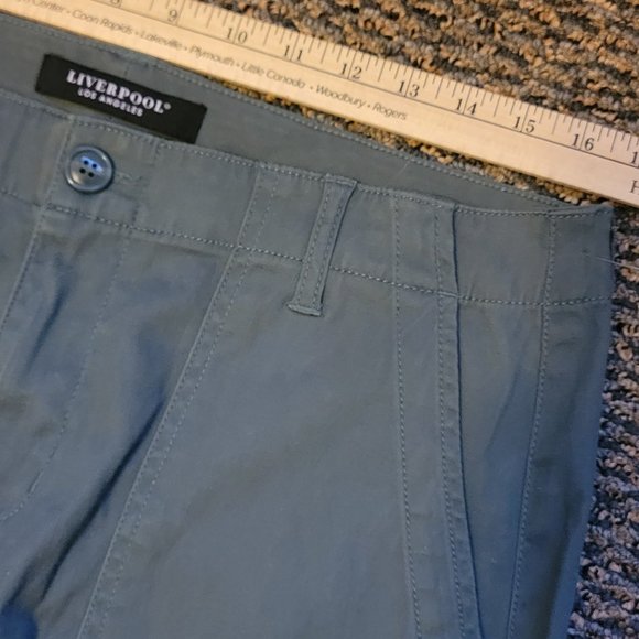 Liverpool Los Angeles Crop Cargo Trouser Jogger With Zip Hem Olive Green Size 12 - Picture 11 of 13